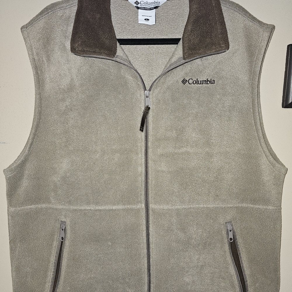 Columbia Brown and Tan Fleece Jacket